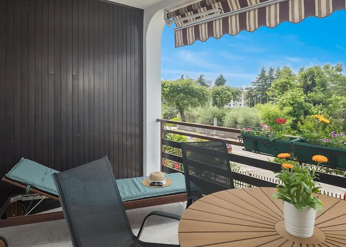 Spadici アパート ポレッチ