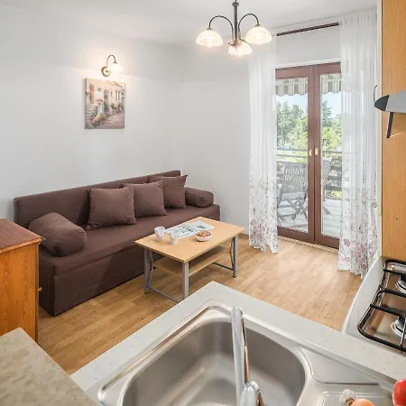 Spadici Πόρετς