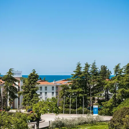 Spadici Πόρετς